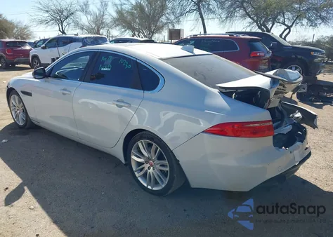 2016 Jaguar Xf 35T Prestige из США, поврежденный, VIN SAJBE4BV1GCY06384